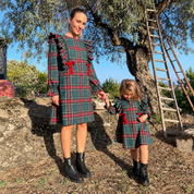 Tartan dress with a green background for mom