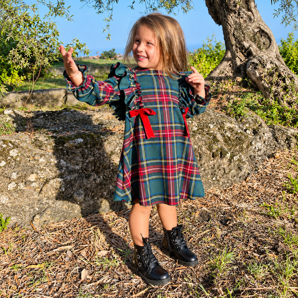 Tartan dress with a green background