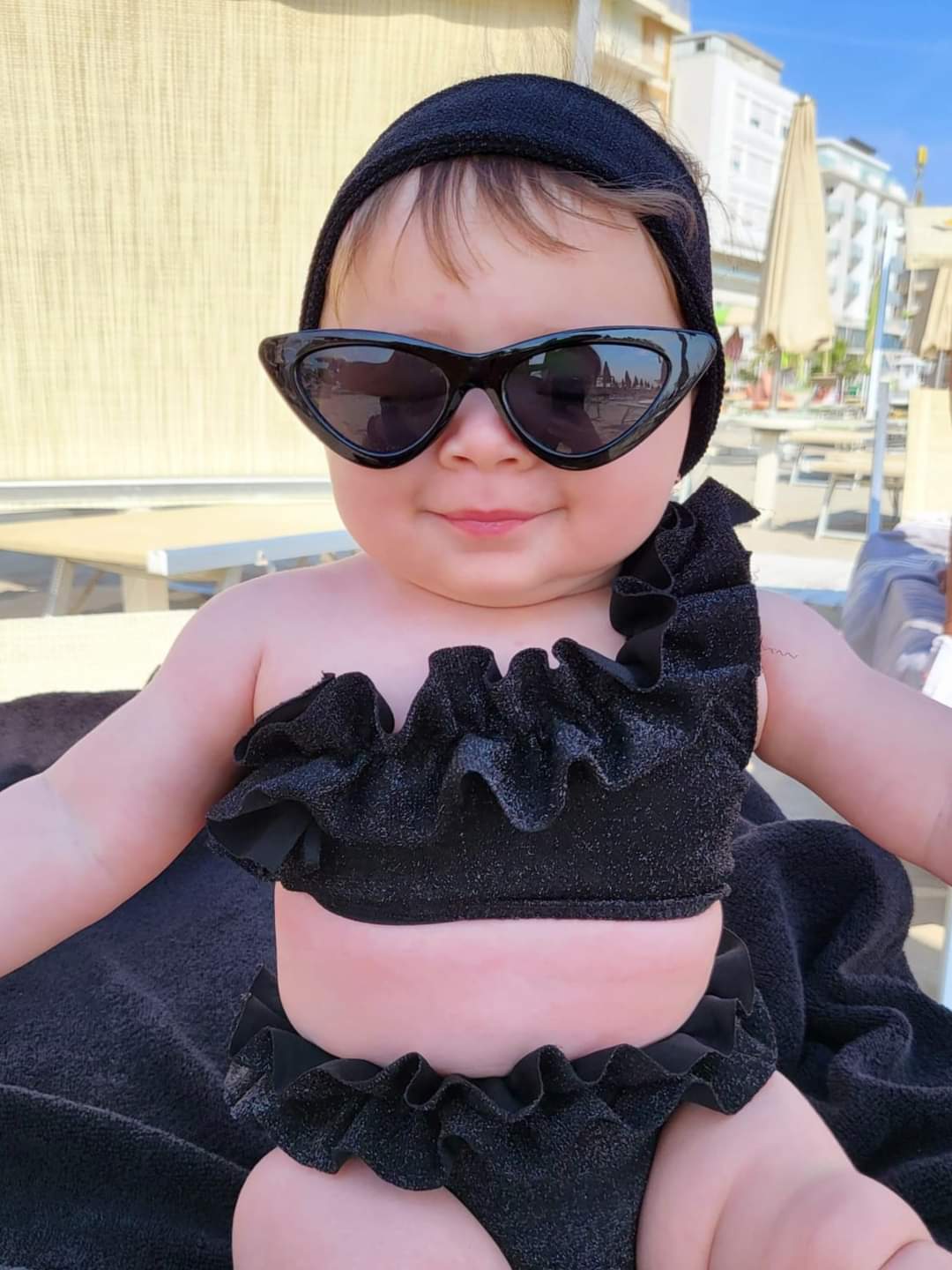 Black glitter one-shoulder bikini for girls